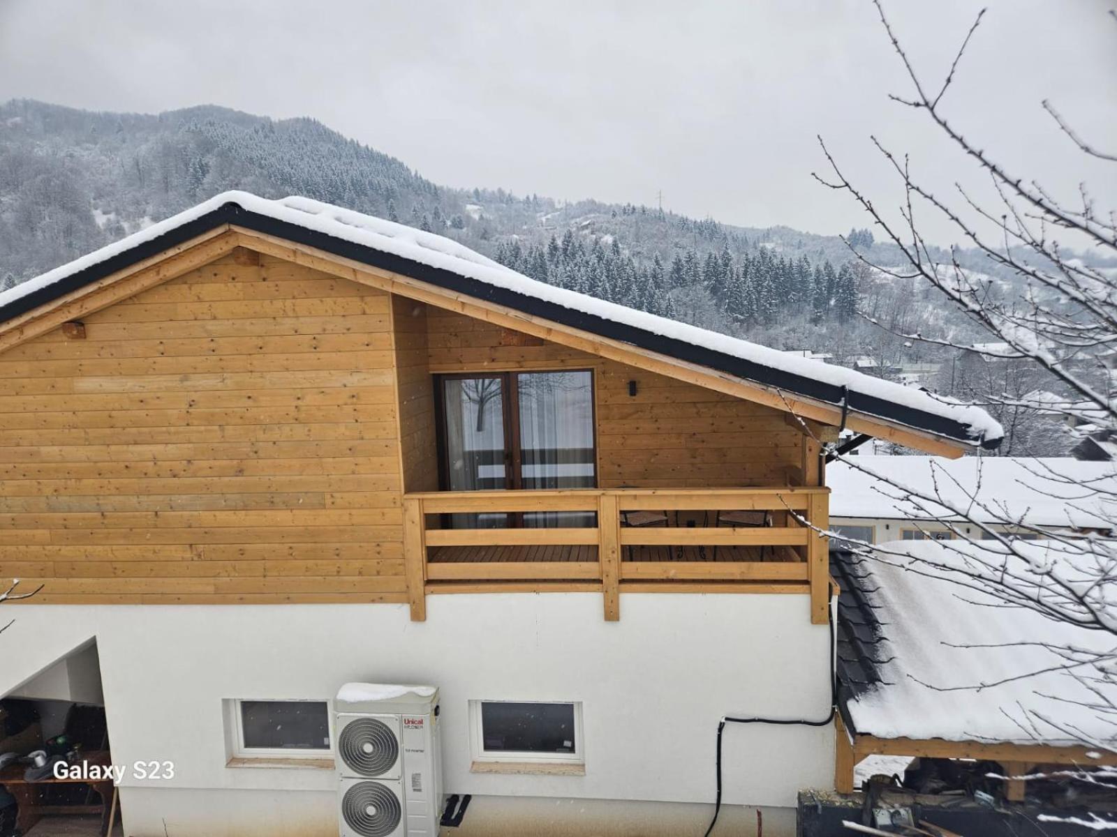 Casa Mara Viseu De Sus Hotel Екстериор снимка