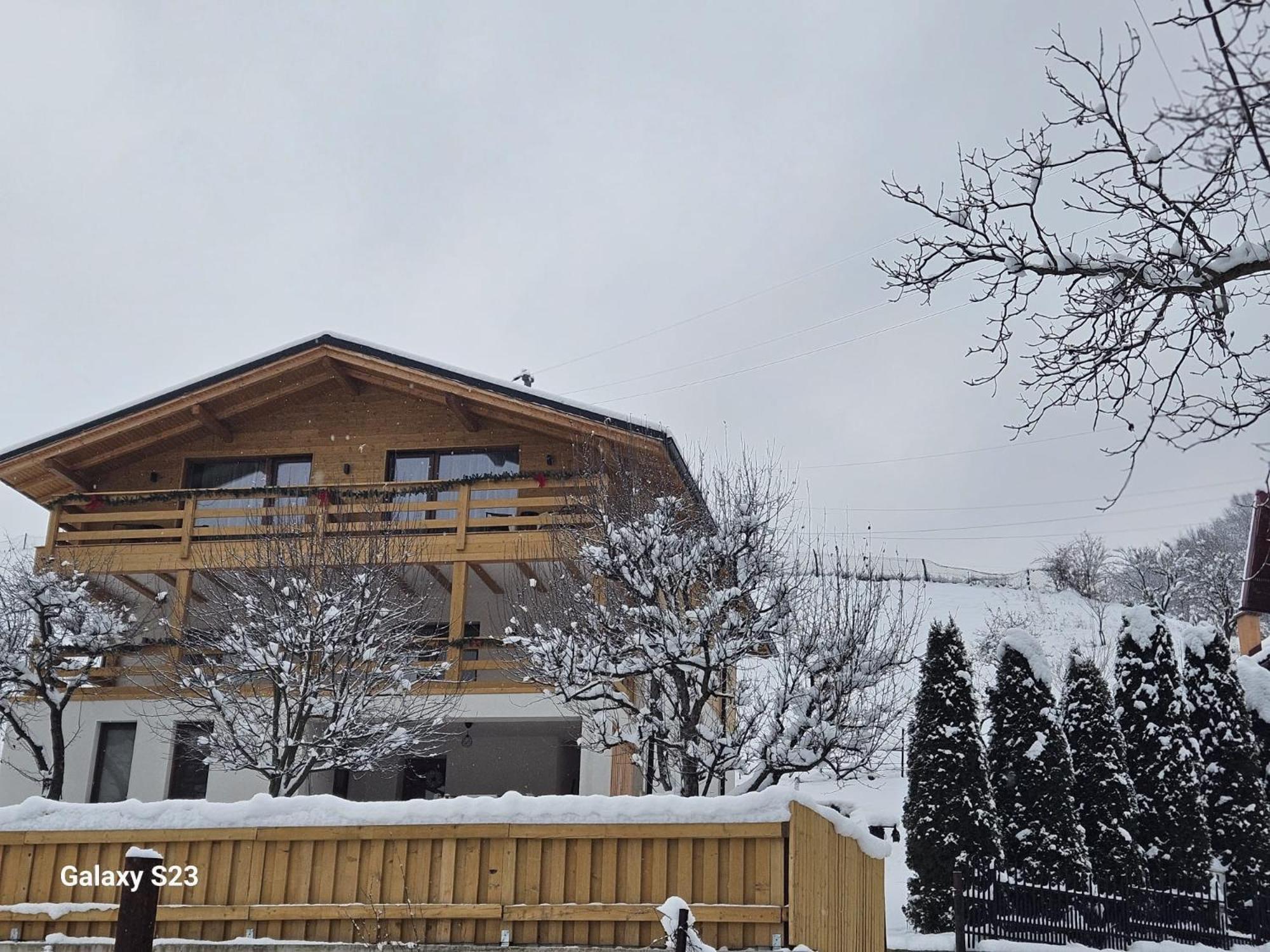 Casa Mara Viseu De Sus Hotel Екстериор снимка